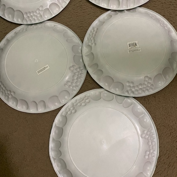 Vintage Set Of 9 Melamine 15”x15”Festive Holiday Large Round Serving 3D Platters - Picture 8 of 15